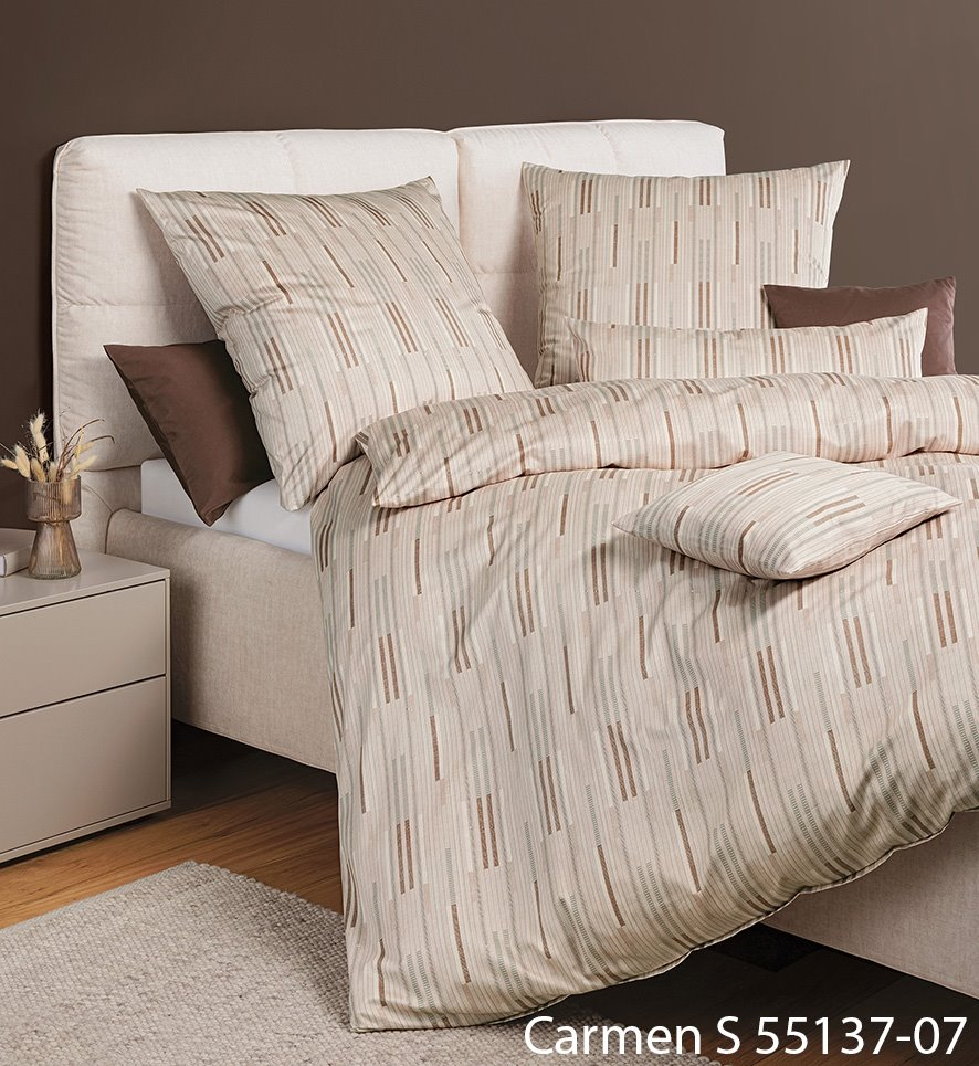 Janine CARMEN S 55137-07 Bettwäsche in Taupe mit feinen Längsstreifen auf hellem Grund
