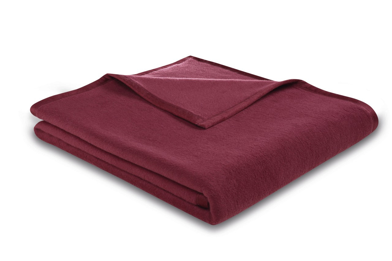 Biederlack Wohn- und Kuscheldecke brombeer "Cotton Sense" 150x200 cm