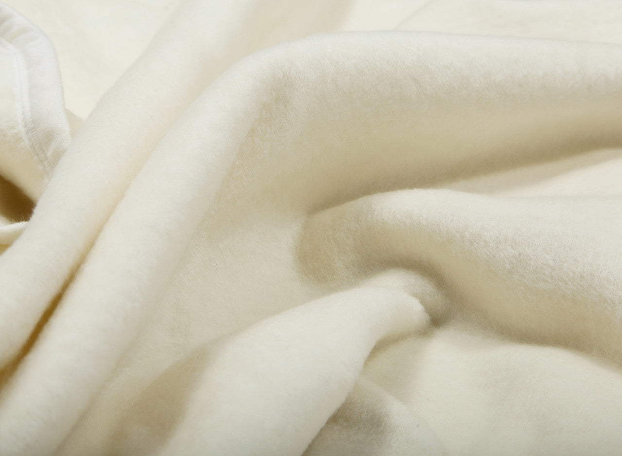 Biederlack Wohn- und Kuscheldecke natur "Cotton Sense" 150x200 cm